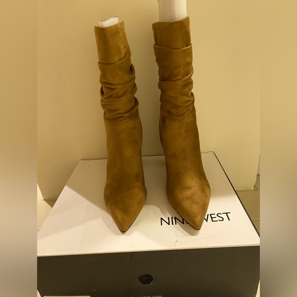 BRAND NEW Nine West Suede Boots - Picture 3 of 3